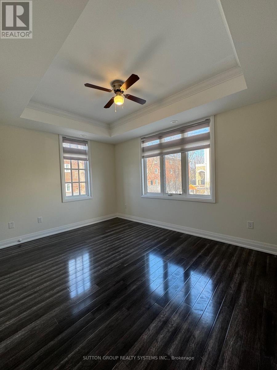 2 - 3071 Cawthra Road, Mississauga, Ontario  L5A 2X4 - Photo 9 - W12062210