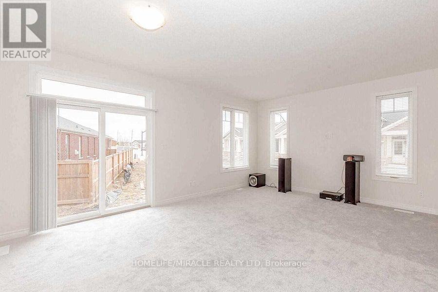 45 Irwin Common Street, St. Catharines, Ontario  L2P 0G1 - Photo 20 - X12062202