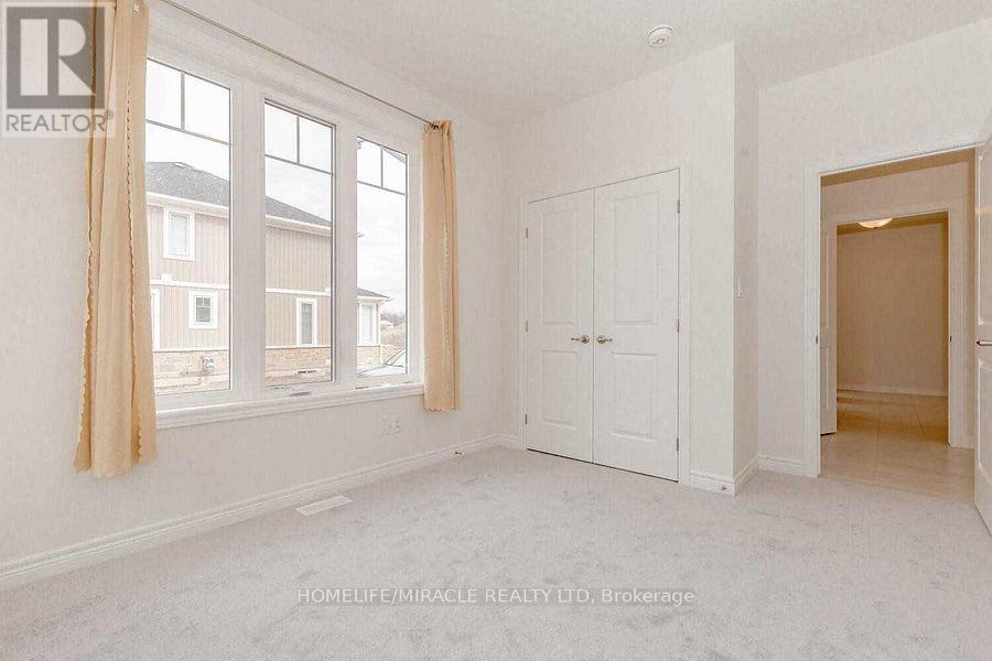 45 Irwin Common Street, St. Catharines, Ontario  L2P 0G1 - Photo 33 - X12062202