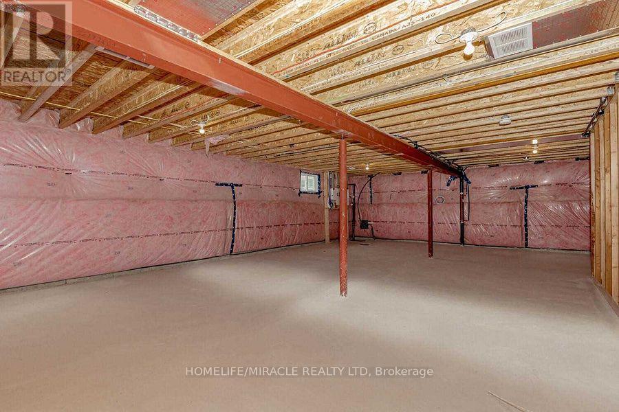 45 Irwin Common Street, St. Catharines, Ontario  L2P 0G1 - Photo 38 - X12062202
