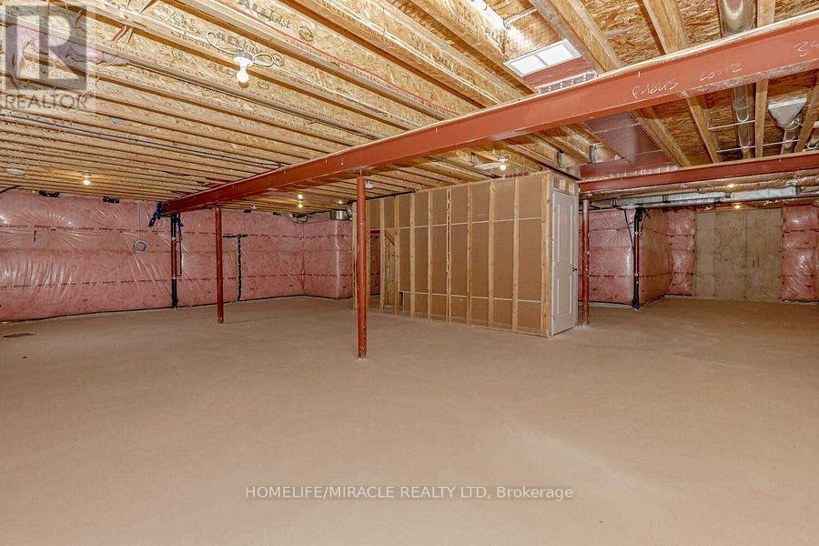 45 Irwin Common Street, St. Catharines, Ontario  L2P 0G1 - Photo 39 - X12062202