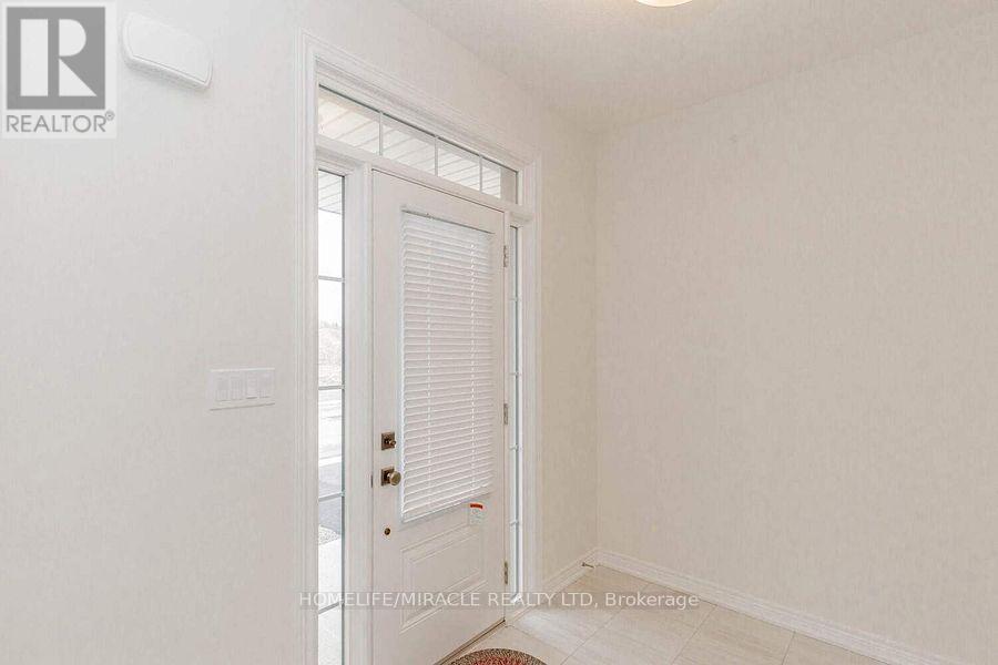 45 Irwin Common Street, St. Catharines, Ontario  L2P 0G1 - Photo 4 - X12062202