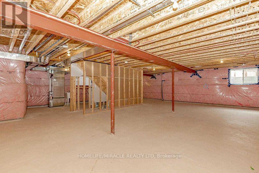 45 Irwin Common Street, St. Catharines, Ontario  L2P 0G1 - Photo 40 - X12062202