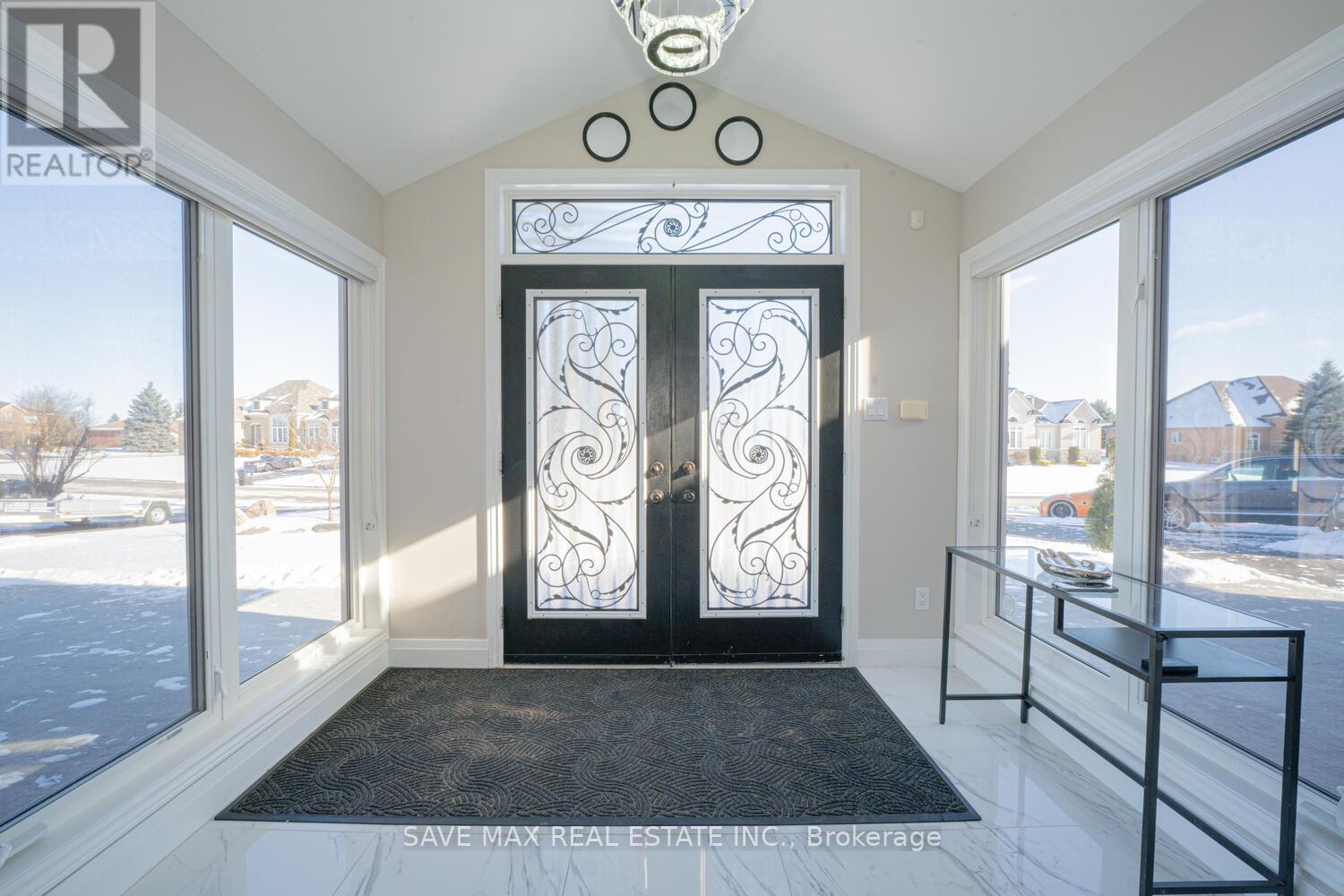 Property at 5 KATHRYN COURT image 4