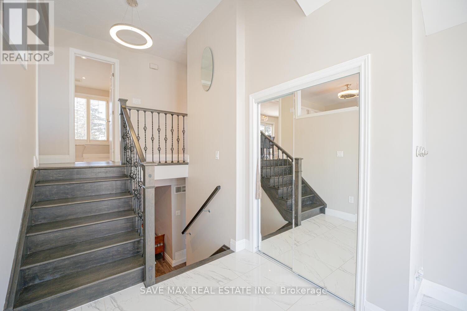 Property at 5 KATHRYN COURT image 5