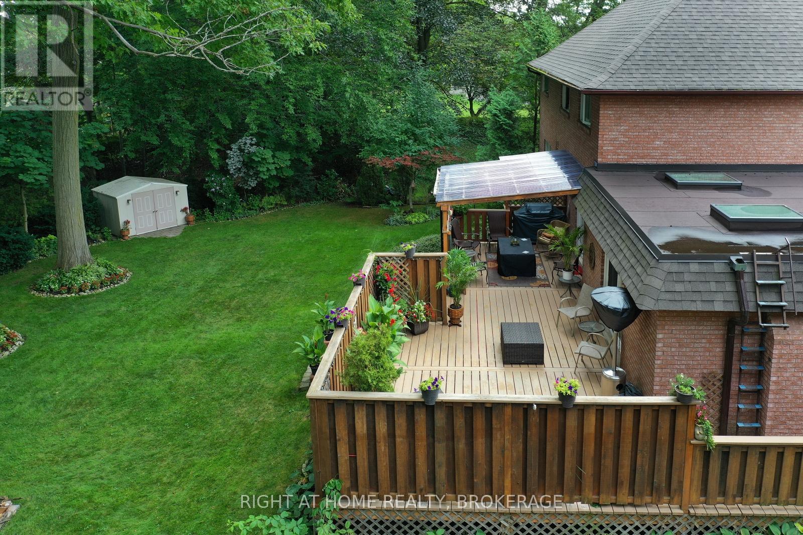 1412 Carmen Drive, Mississauga, Ontario  L5G 3Z1 - Photo 34 - W12062275