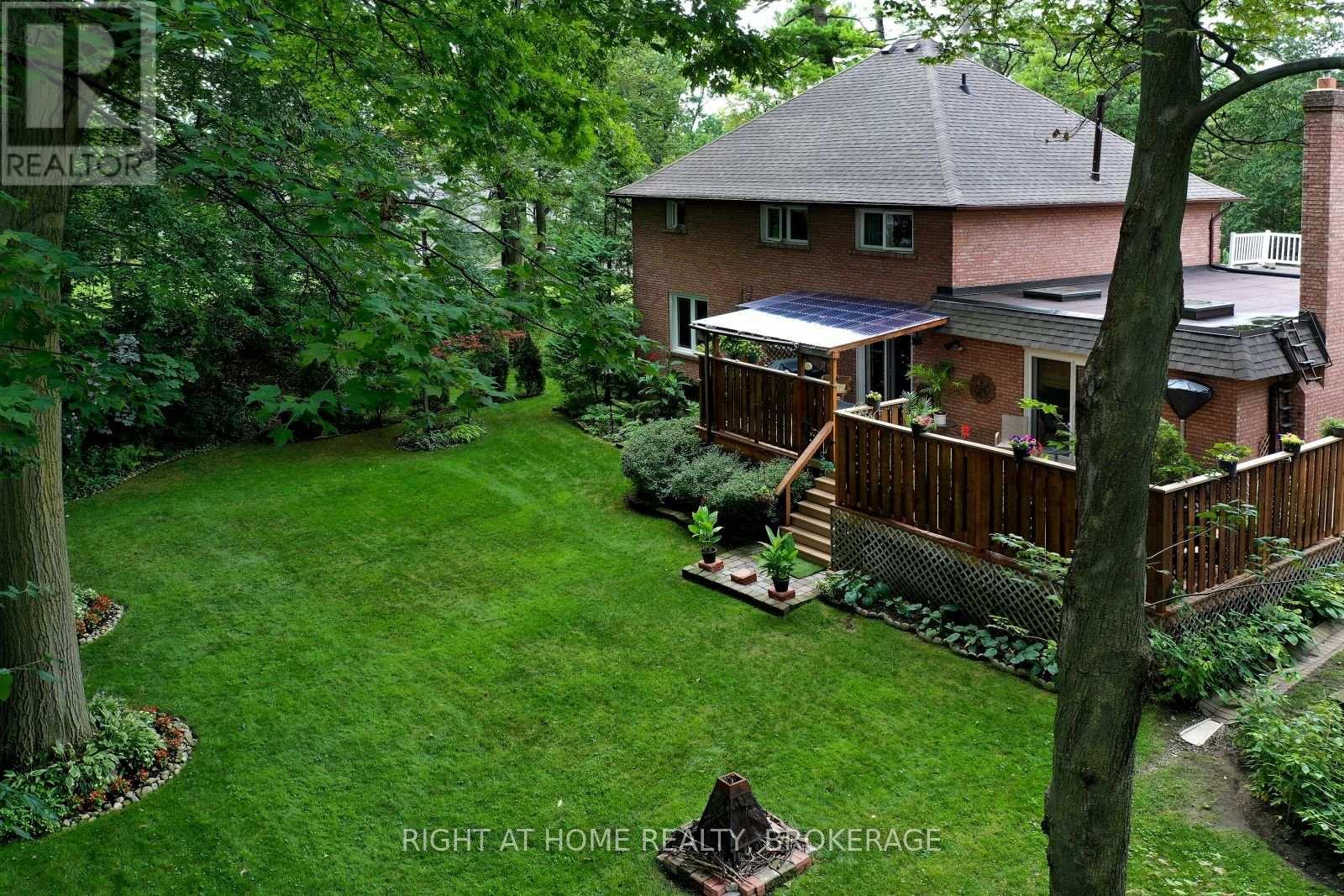 1412 Carmen Drive, Mississauga, Ontario  L5G 3Z1 - Photo 36 - W12062275