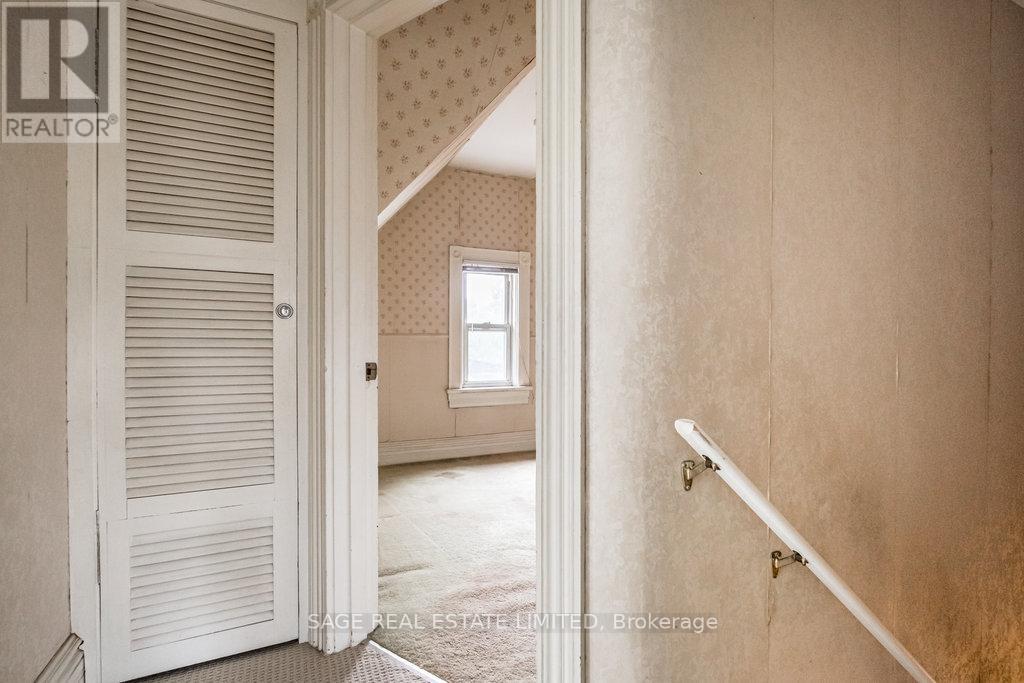 95-97 Fairholt Road S, Hamilton (Stripley), Ontario  L8M 2T6 - Photo 23 - X12062232