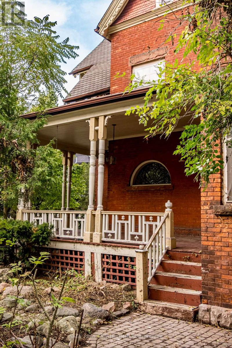 95-97 Fairholt Road S, Hamilton (Stripley), Ontario  L8M 2T6 - Photo 8 - X12062232