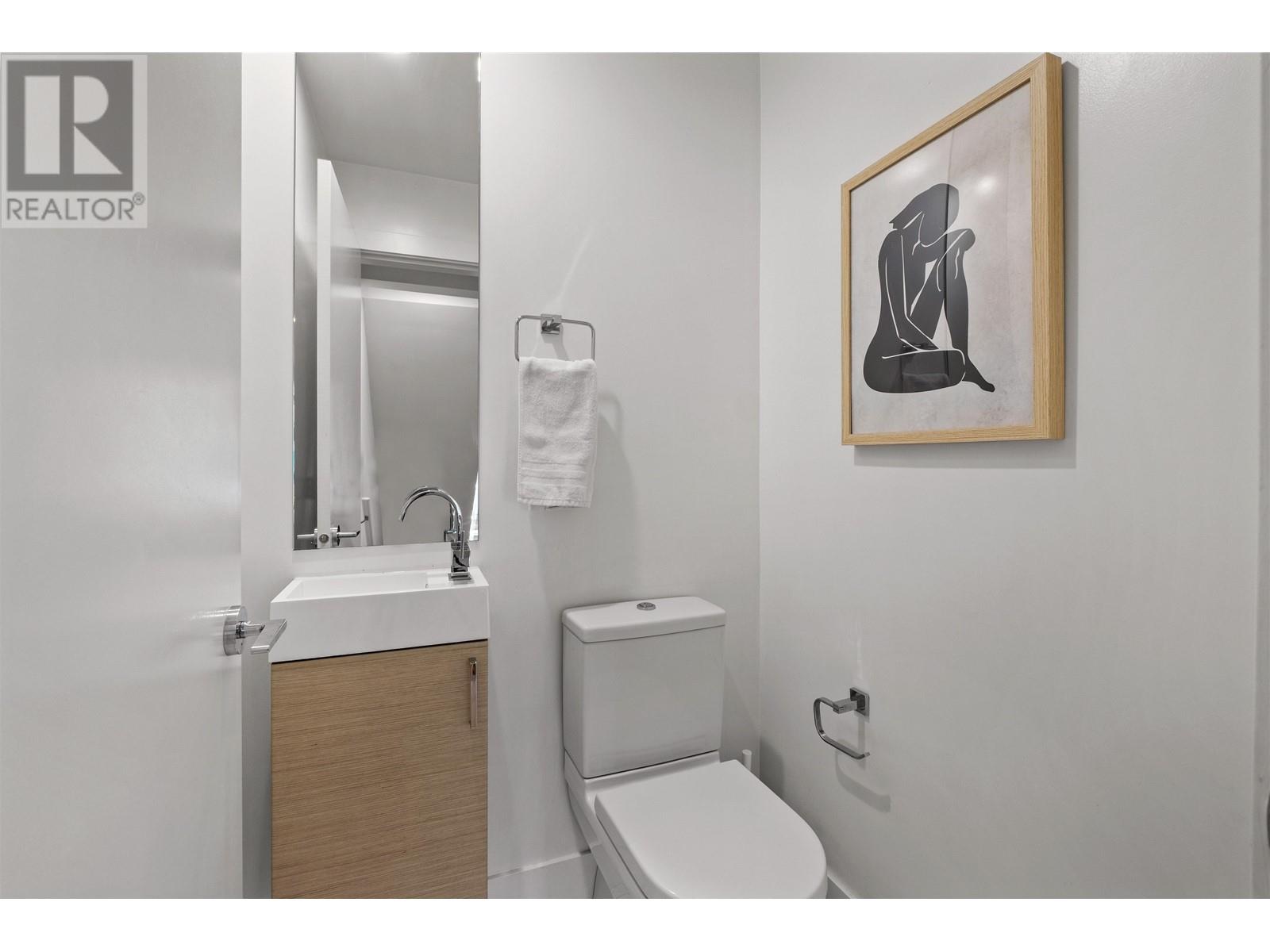 1688 Mclean Drive, Vancouver, British Columbia  V5L 3P3 - Photo 13 - R2986153