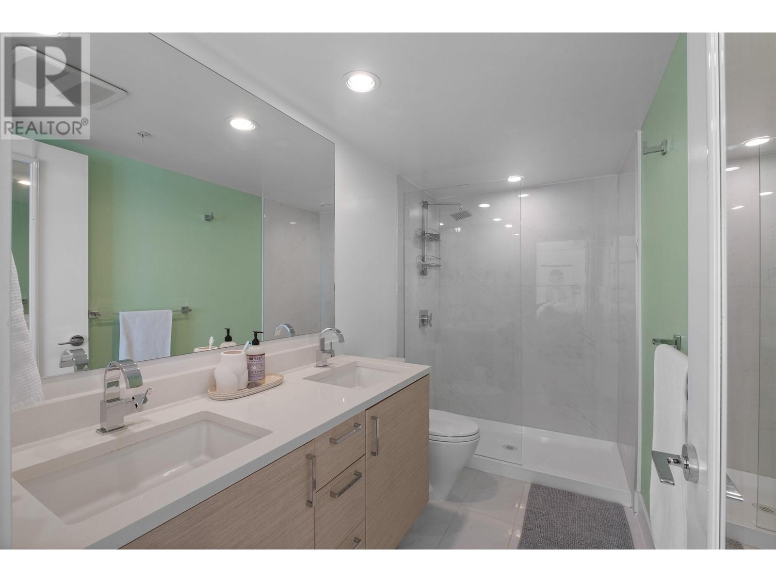 1688 Mclean Drive, Vancouver, British Columbia  V5L 3P3 - Photo 19 - R2986153