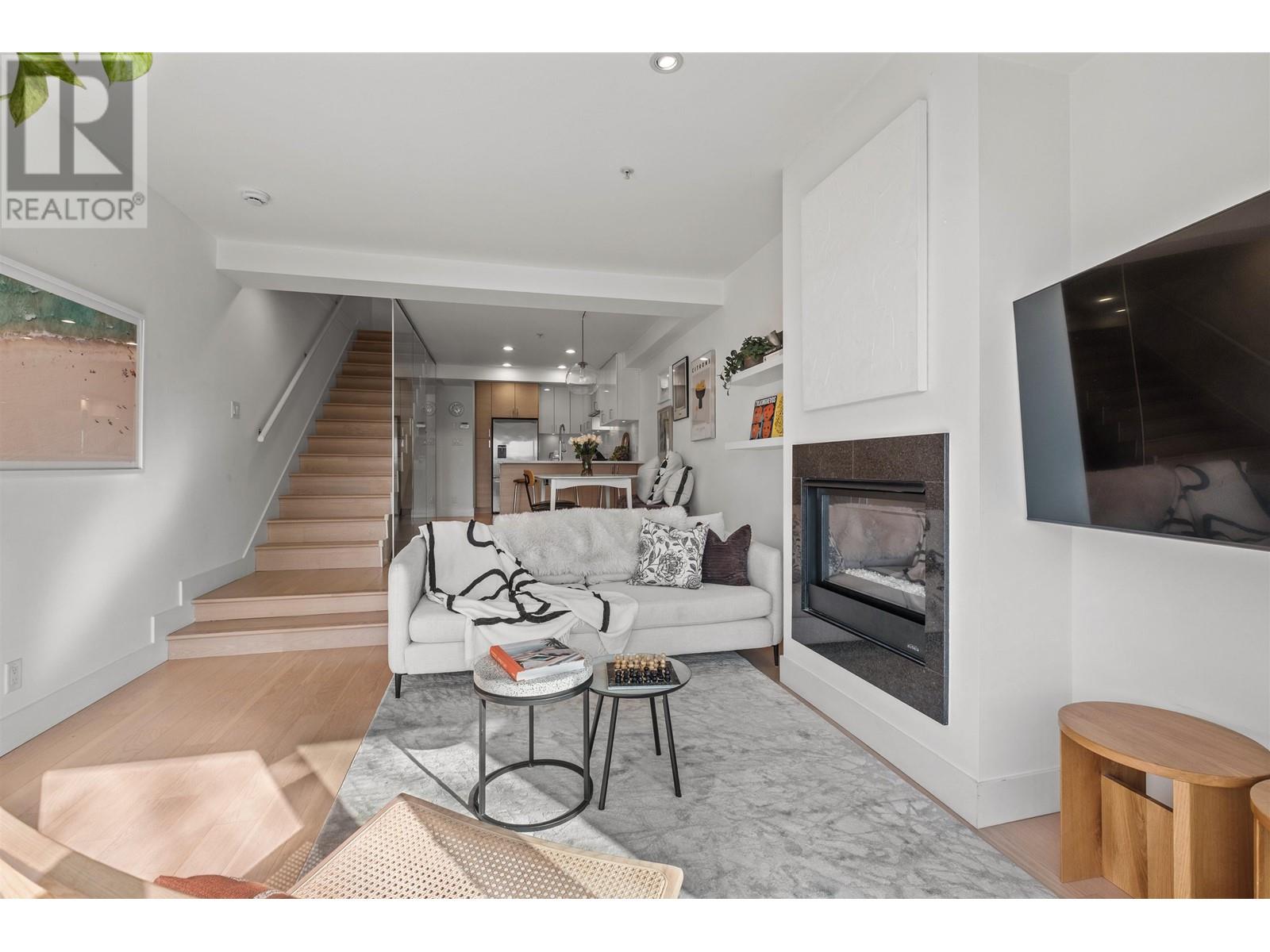 1688 Mclean Drive, Vancouver, British Columbia  V5L 3P3 - Photo 3 - R2986153