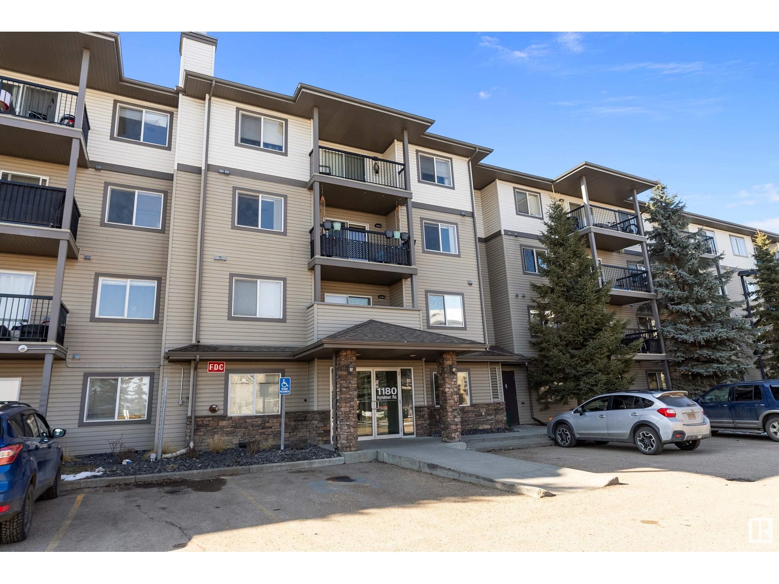 Property at #226 1180 HYNDMAN RD NW image 1