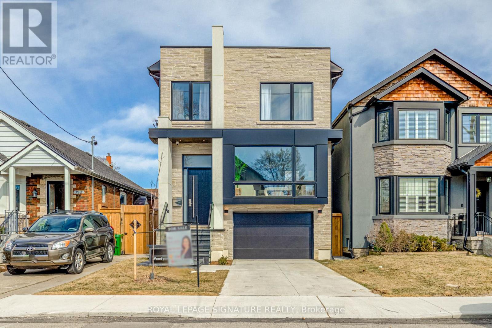 Property at 211 WOODYCREST AVENUE image 1