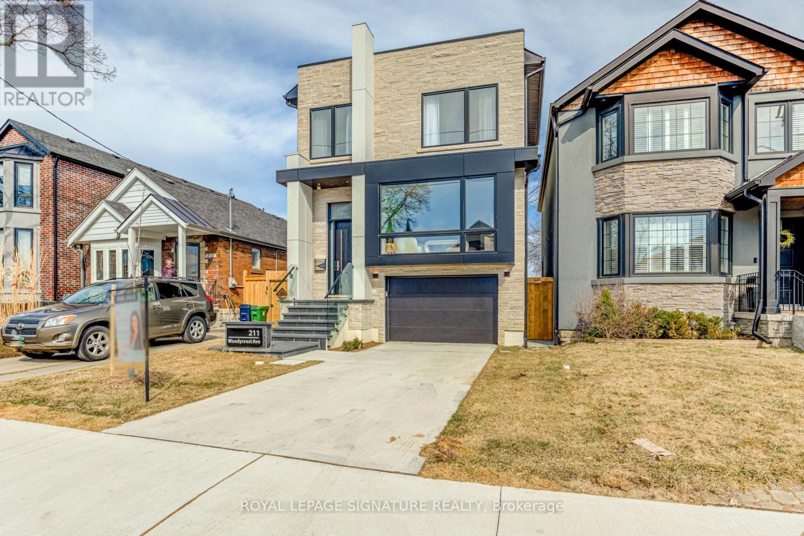 Property at 211 WOODYCREST AVENUE image 2