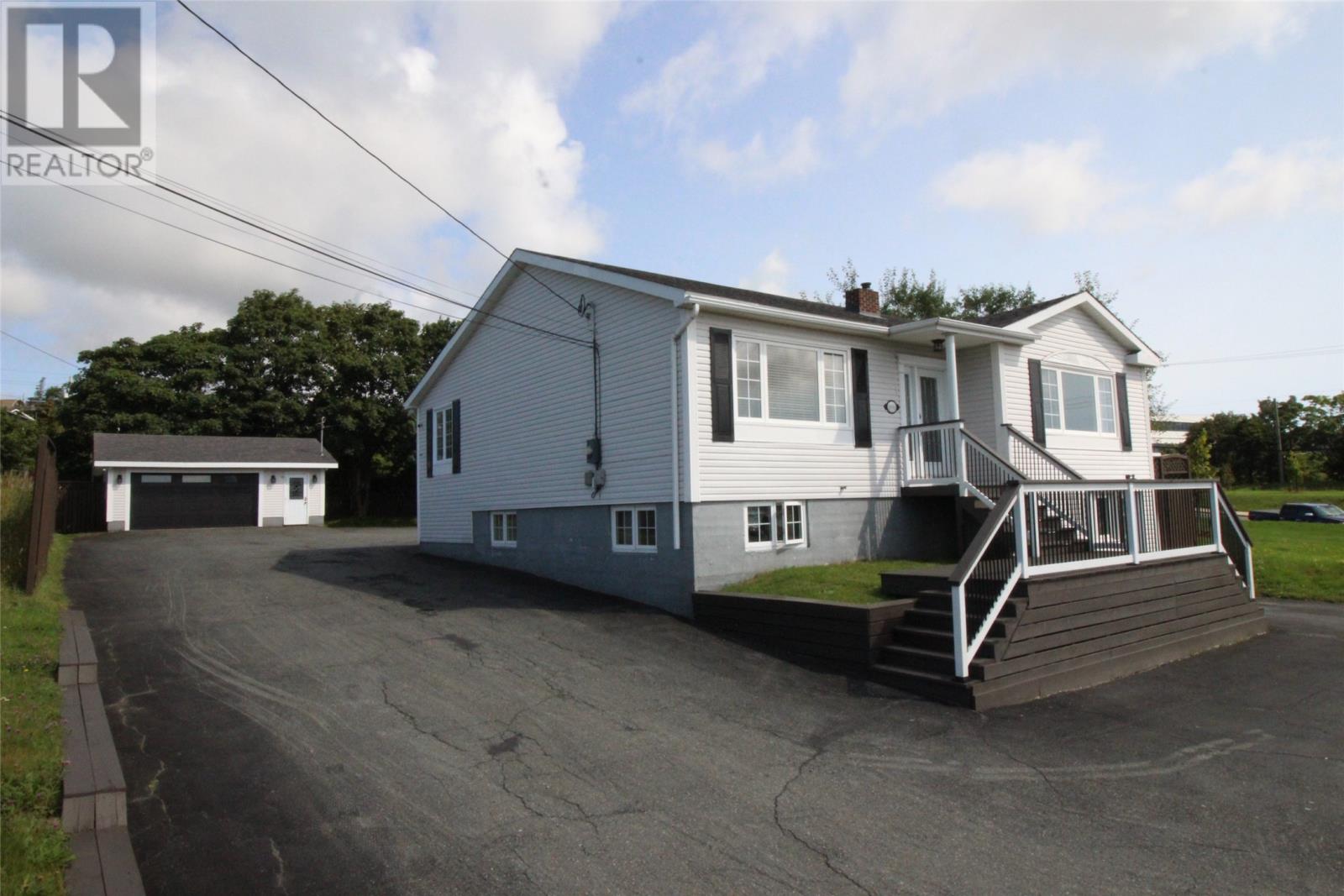 Property at 998 Topsail Road image 1