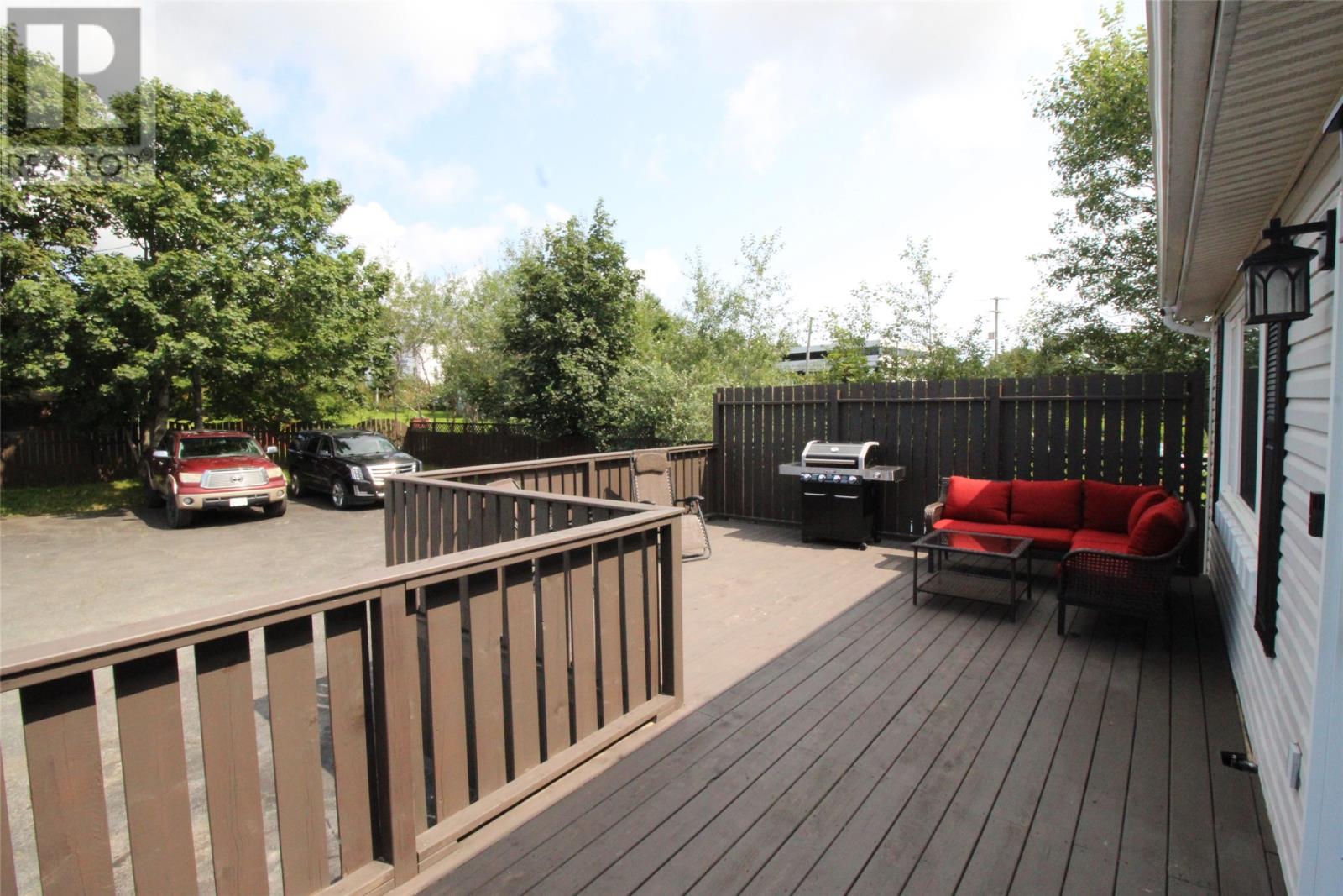 Property at 998 Topsail Road image 5