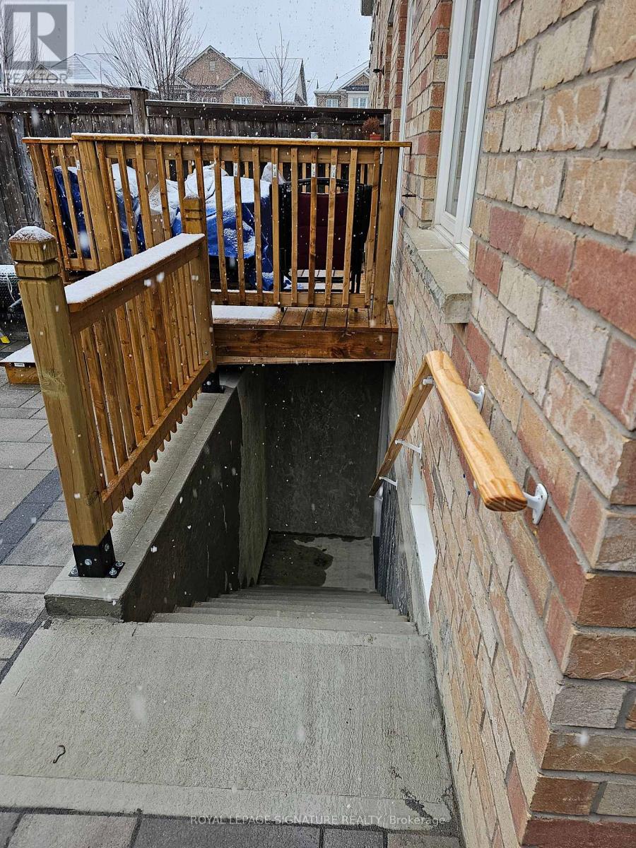 4411 Centertown Way, Mississauga, Ontario  L5R 0C5 - Photo 12 - W12062390