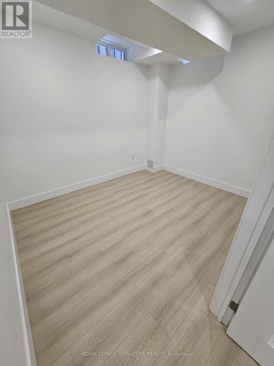 4411 Centertown Way, Mississauga, Ontario  L5R 0C5 - Photo 5 - W12062390