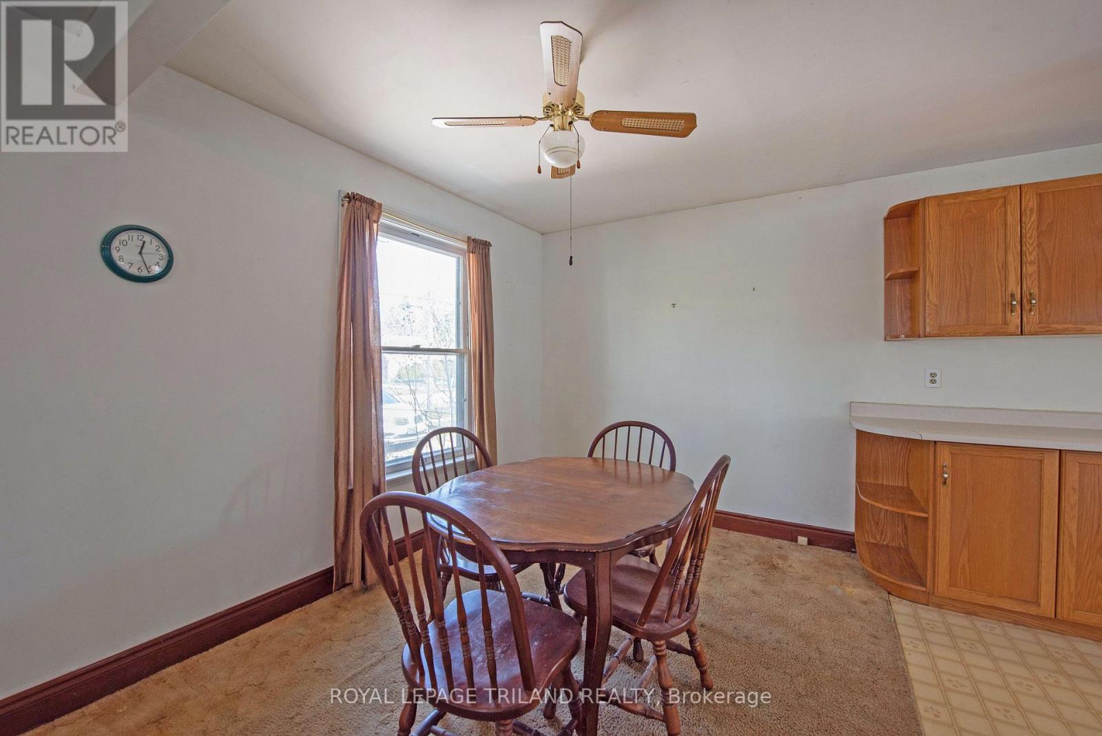 Photo 8 of 31 for 1785 Parkhurst Avenue