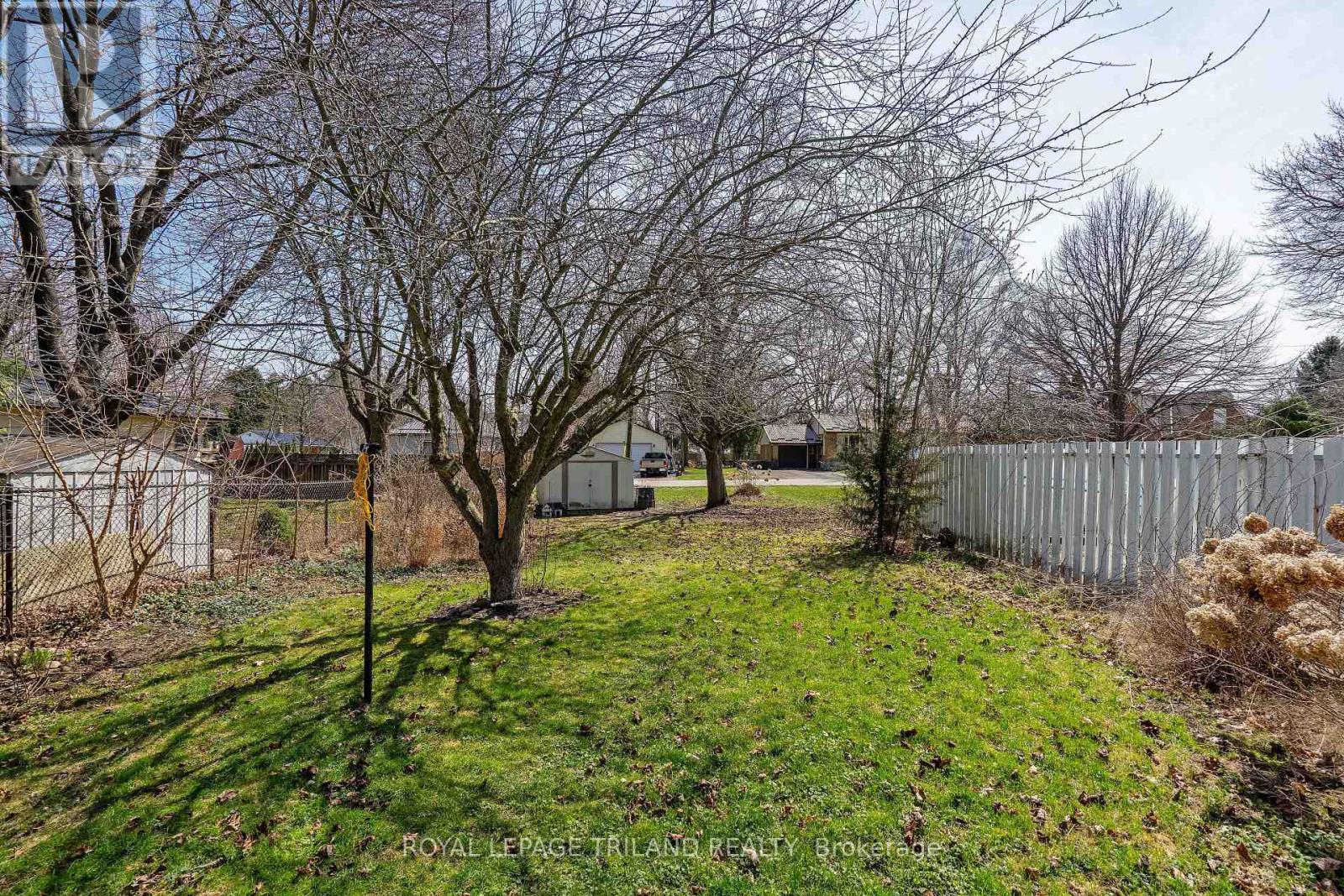 192 Queen Street, West Elgin (Rodney), Ontario  N0L 2C0 - Photo 27 - X12062508