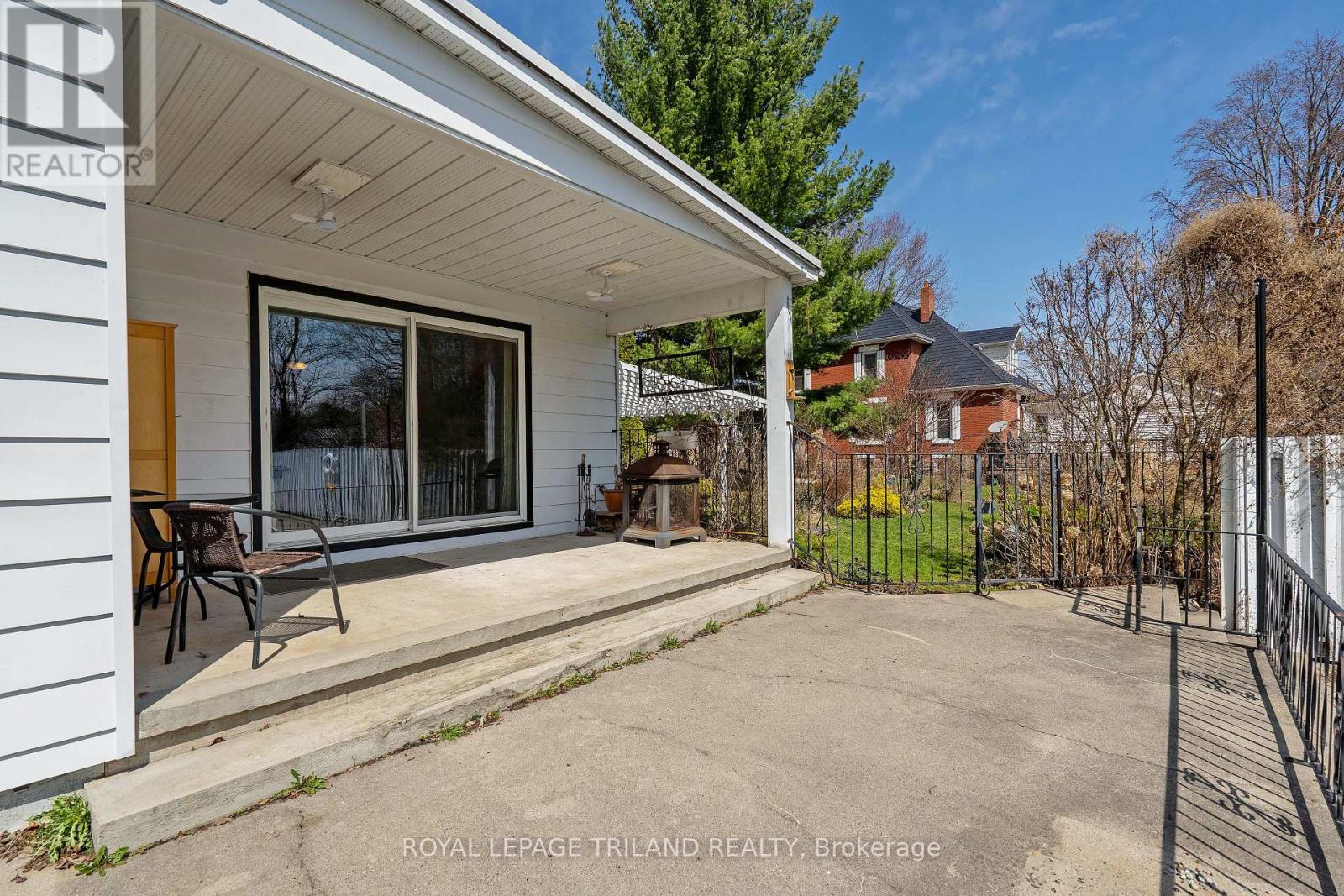 192 Queen Street, West Elgin (Rodney), Ontario  N0L 2C0 - Photo 28 - X12062508