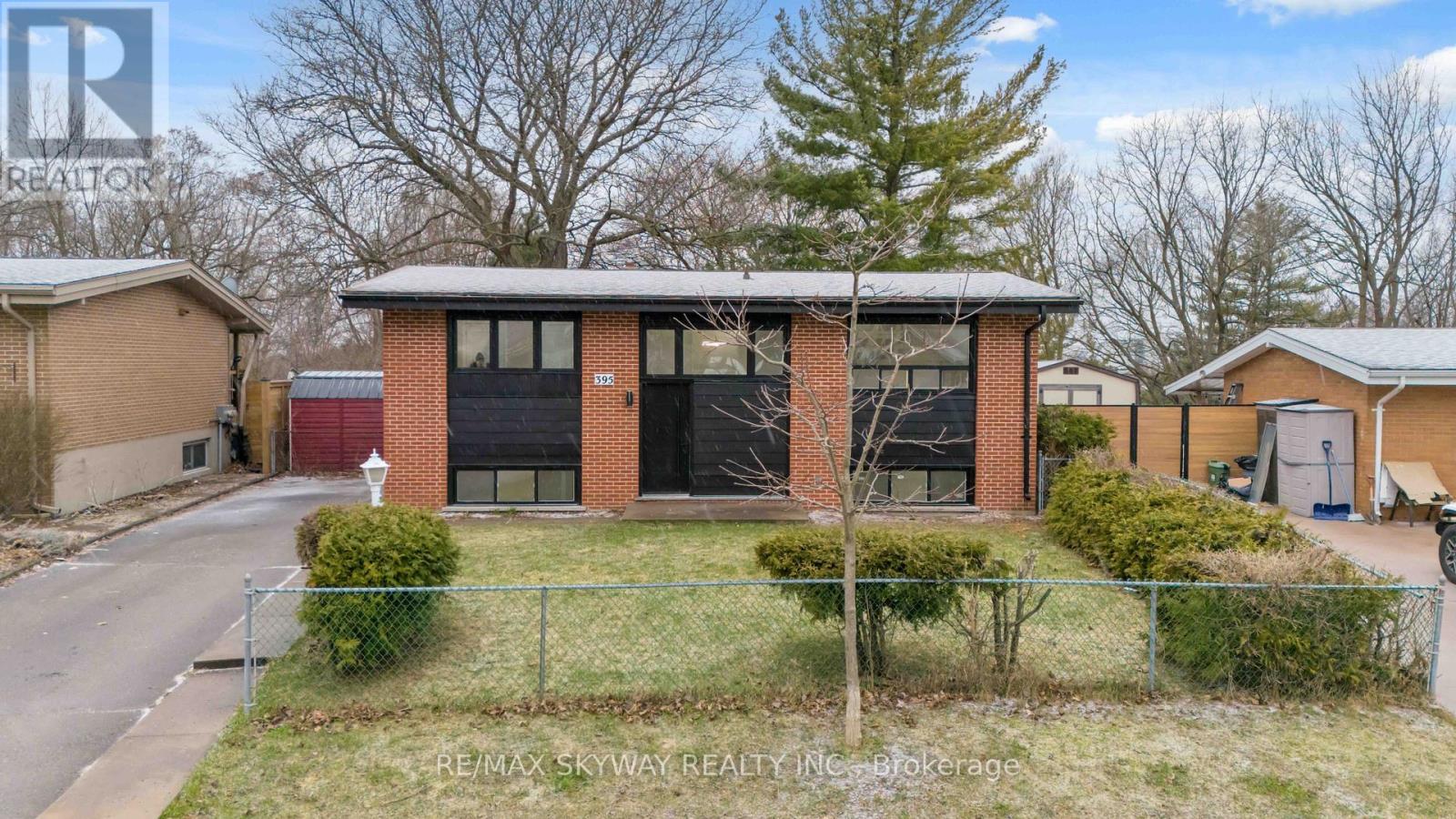 395 Magnolia Crescent, London East (East A), Ontario  N5Y 4T1 - Photo 1 - X12062378
