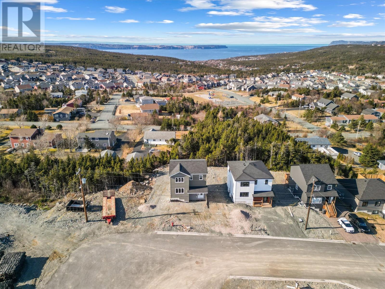 Property at 44 Phoenix Drive image 5