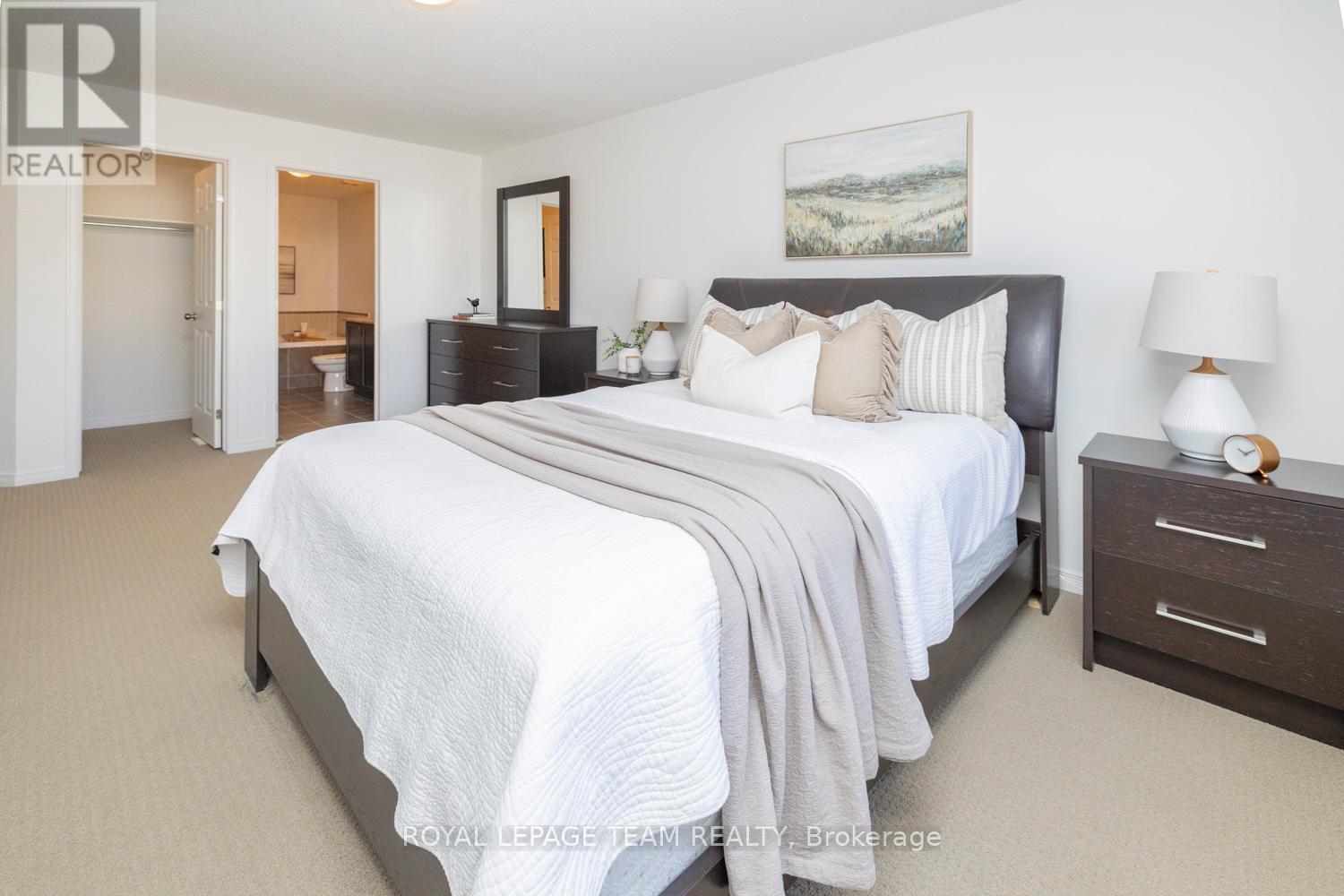 209 Macoun Circle, Ottawa, Ontario  K1T 0H9 - Photo 18 - X12058884