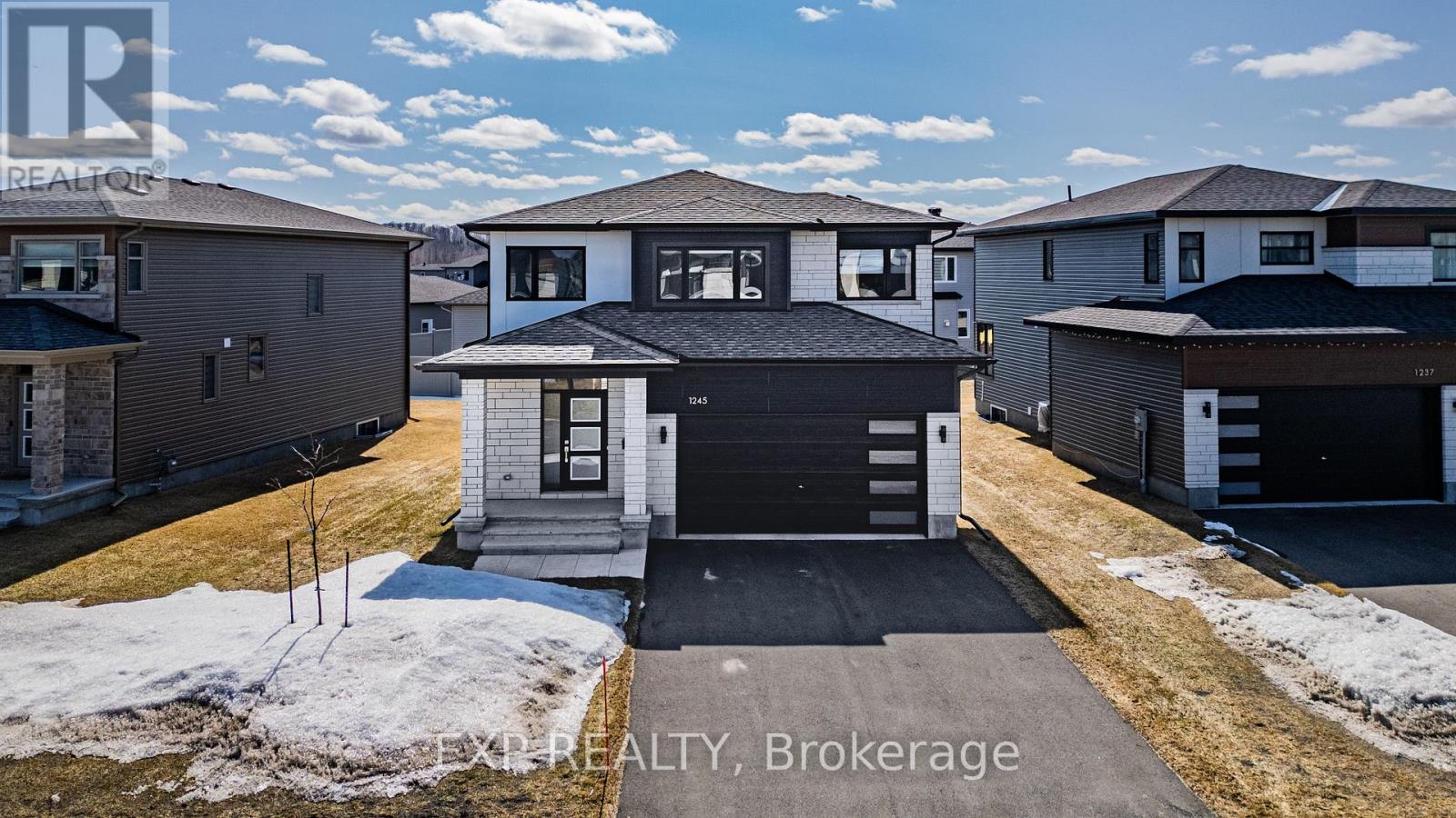 Property at 1245 DIAMOND STREET image 1