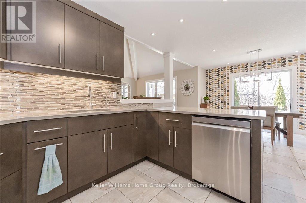 132 Spencer Drive, Centre Wellington, Ontario  N0B 1S0 - Photo 15 - X12062465