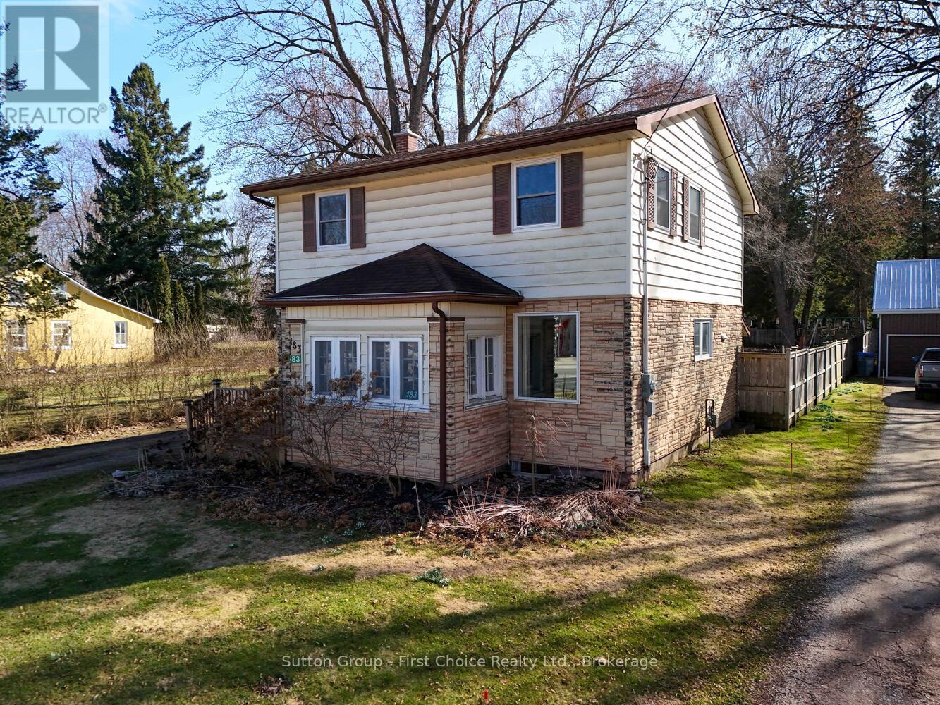 183 Huron Road, Perth South, Ontario  N0K 1X0 - Photo 2 - X12062466
