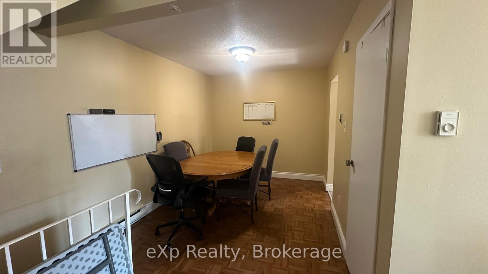 380 Scottsdale Drive, Guelph, Ontario  N1G 2Z8 - Photo 3 - X12062505