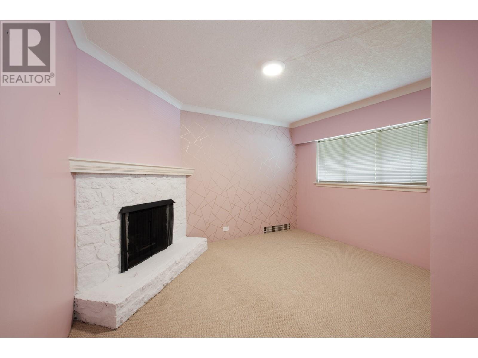 381 St. James Crescent, West Vancouver, British Columbia  V7S 1J9 - Photo 9 - R2984535