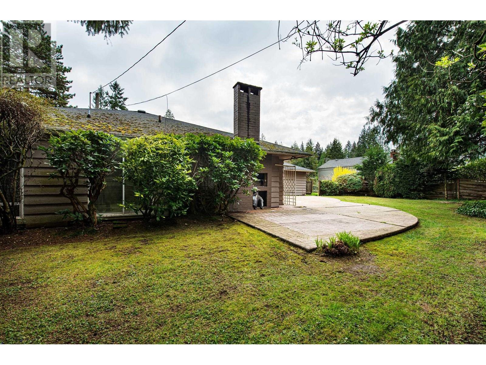 381 St. James Crescent, West Vancouver, British Columbia  V7S 1J9 - Photo 19 - R2984535