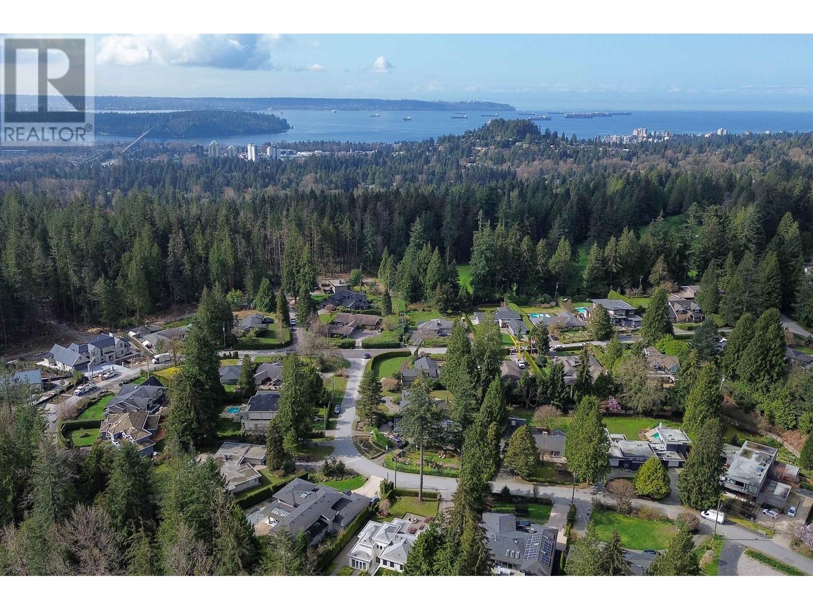 381 St. James Crescent, West Vancouver, British Columbia  V7S 1J9 - Photo 24 - R2984535