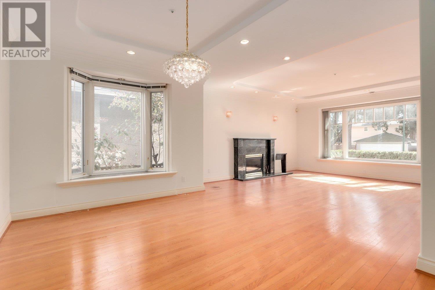 1443 W 56th Avenue, Vancouver, British Columbia  V6P 1R6 - Photo 8 - R2986088