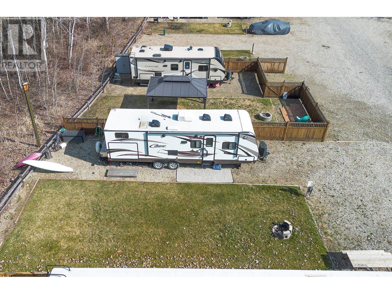 41 Cottonwood Drive N, Lee Creek, British Columbia  V0E 1M4 - Photo 32 - 10341937