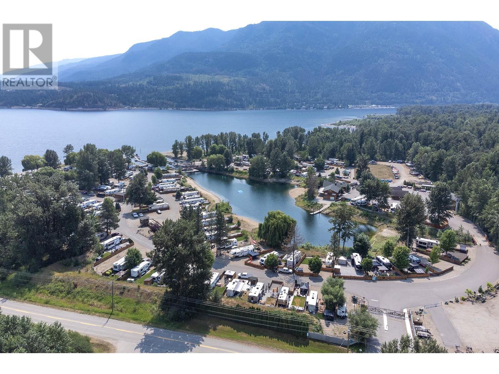 41 Cottonwood Drive N, Lee Creek, British Columbia  V0E 1M4 - Photo 26 - 10341937