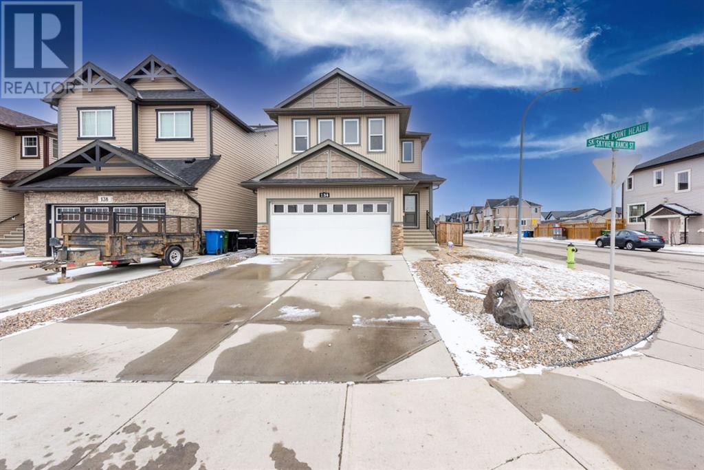 Property at 134 SKYVIEW RANCH Street NE image 1