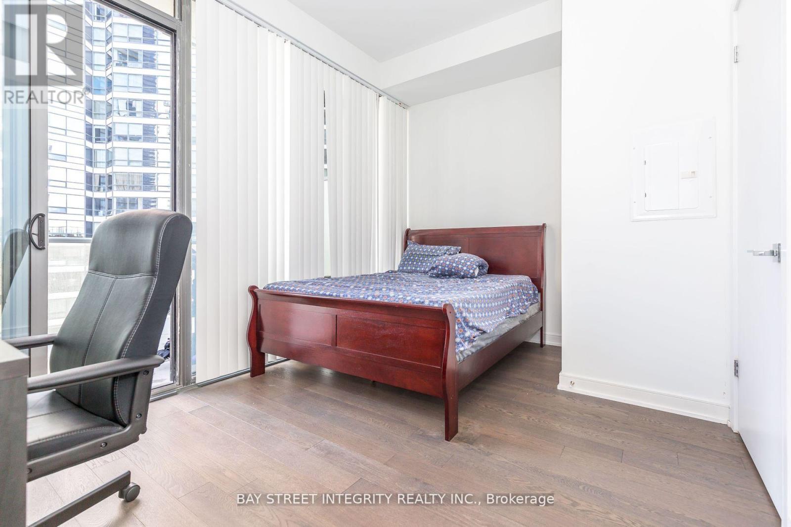 1323 - 57 St Joseph Street, Toronto (Bay Street Corridor), Ontario  M5S 0C5 - Photo 13 - C12062444