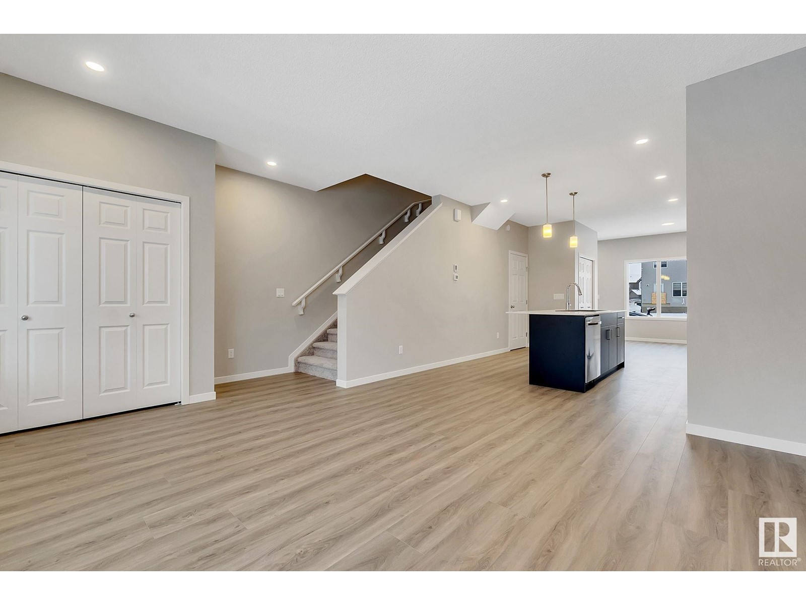 Property at 9621 COLAK LI SW image 4
