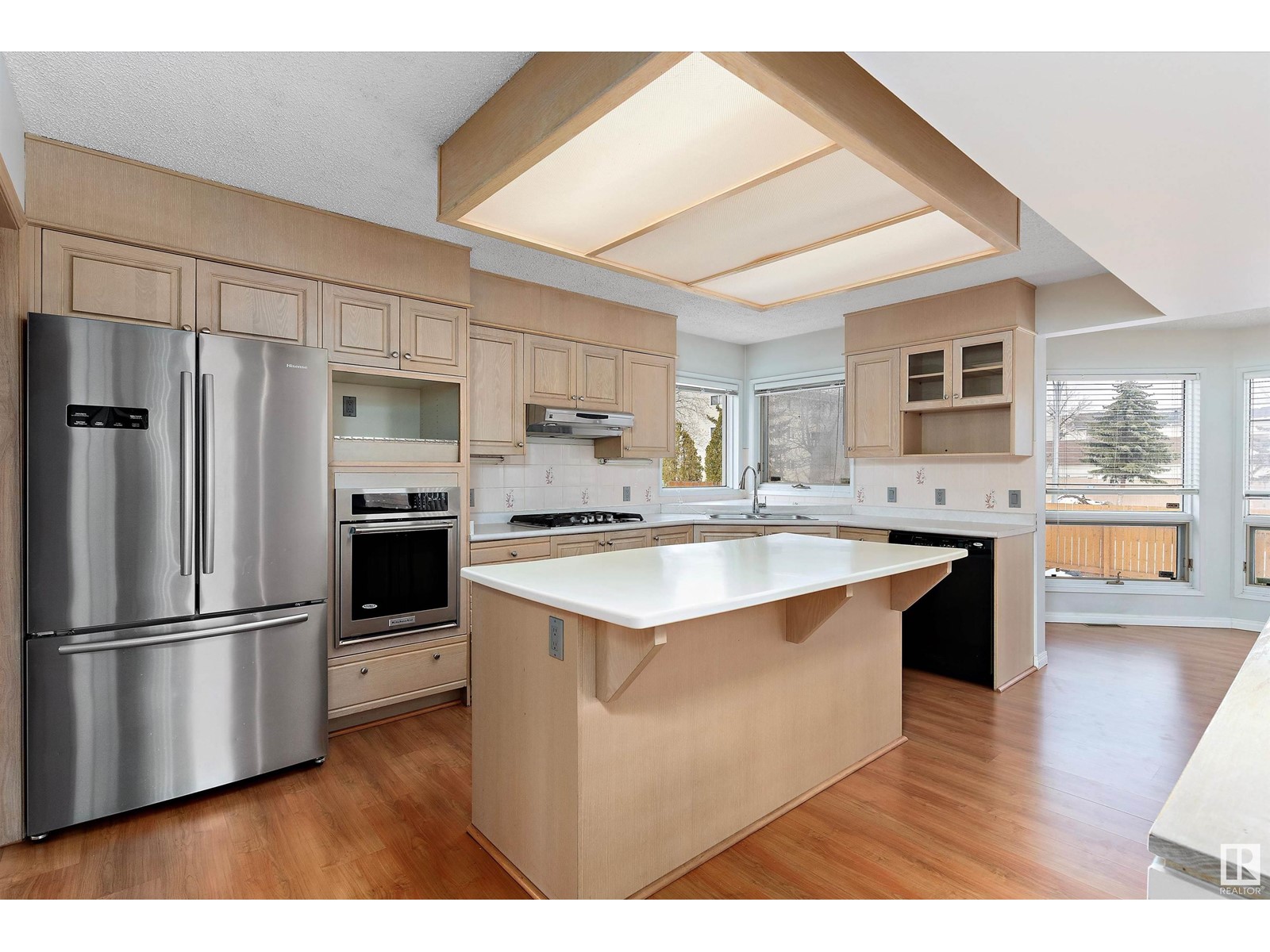 Property at 8611 184 St NW image 4