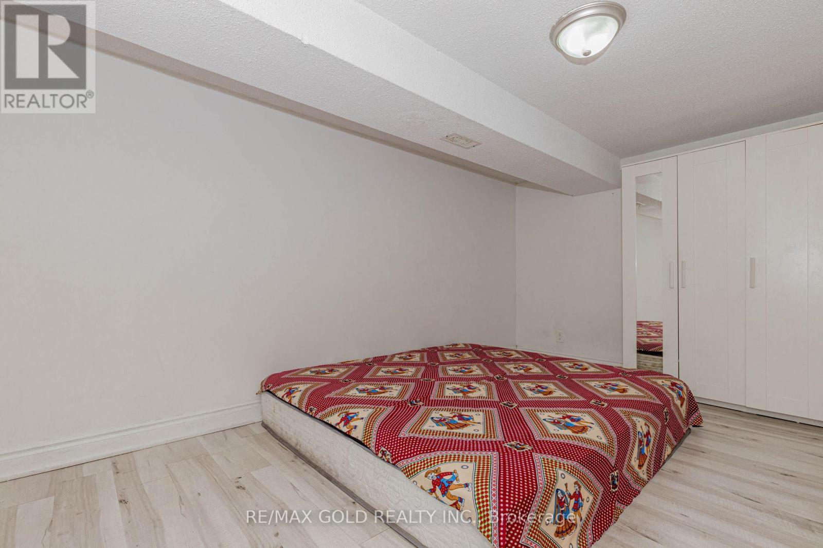 66 Corby Crescent, Brampton (Brampton South), Ontario  L6Y 1H1 - Photo 16 - W12022186