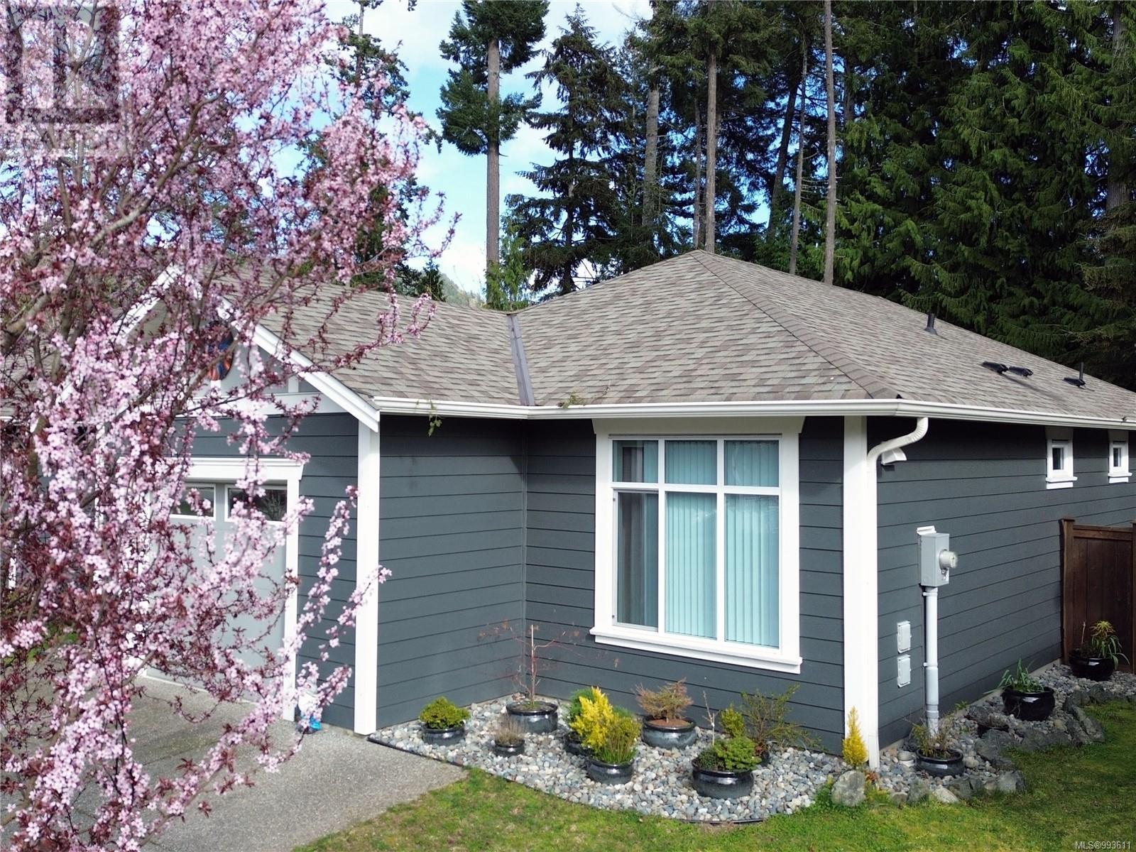 Property at 6373 Shambrook Dr image 3