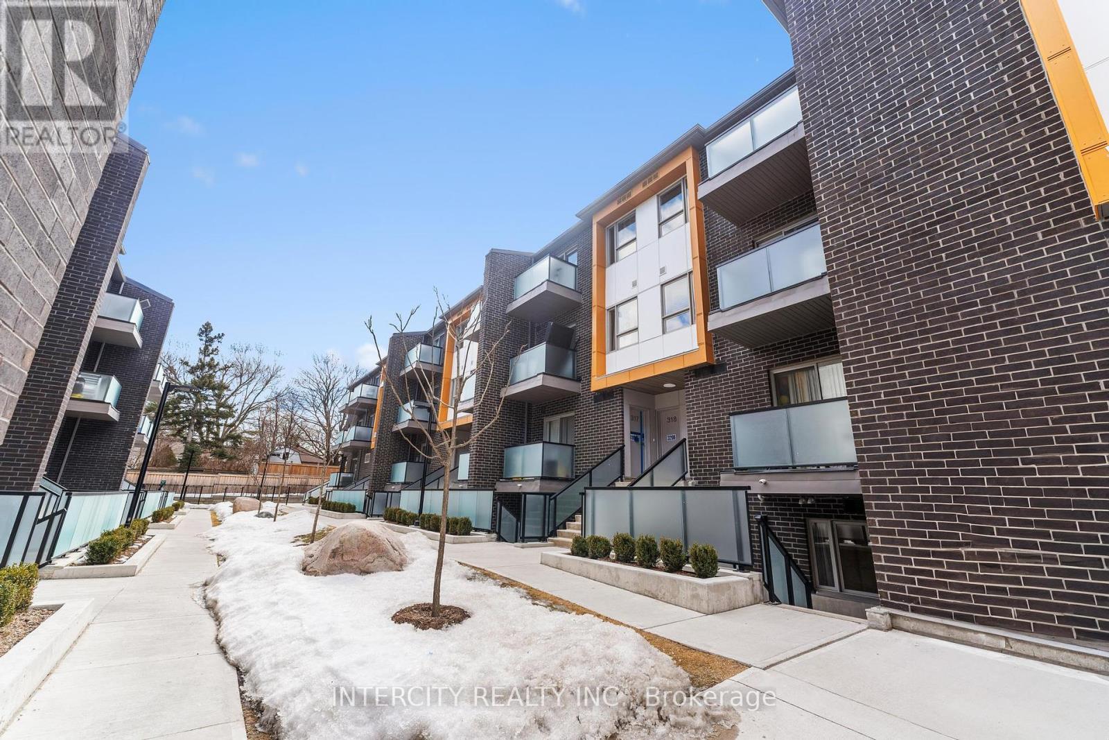 Property at 319 - 2787 EGLINTON AVENUE E image 2