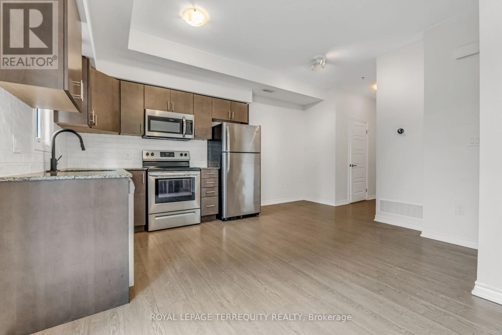 Property at B15 - 1430 HIGHLAND ROAD W image 5