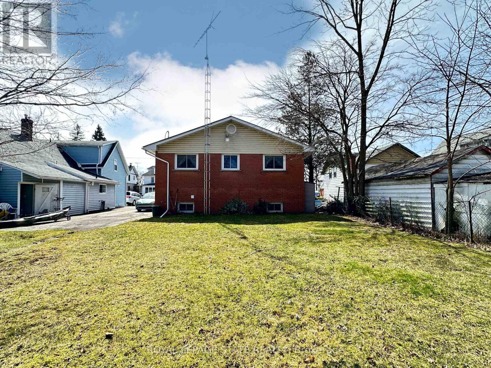 515 Broad Street W, Haldimand, Ontario  N1A 1T6 - Photo 38 - X12062470