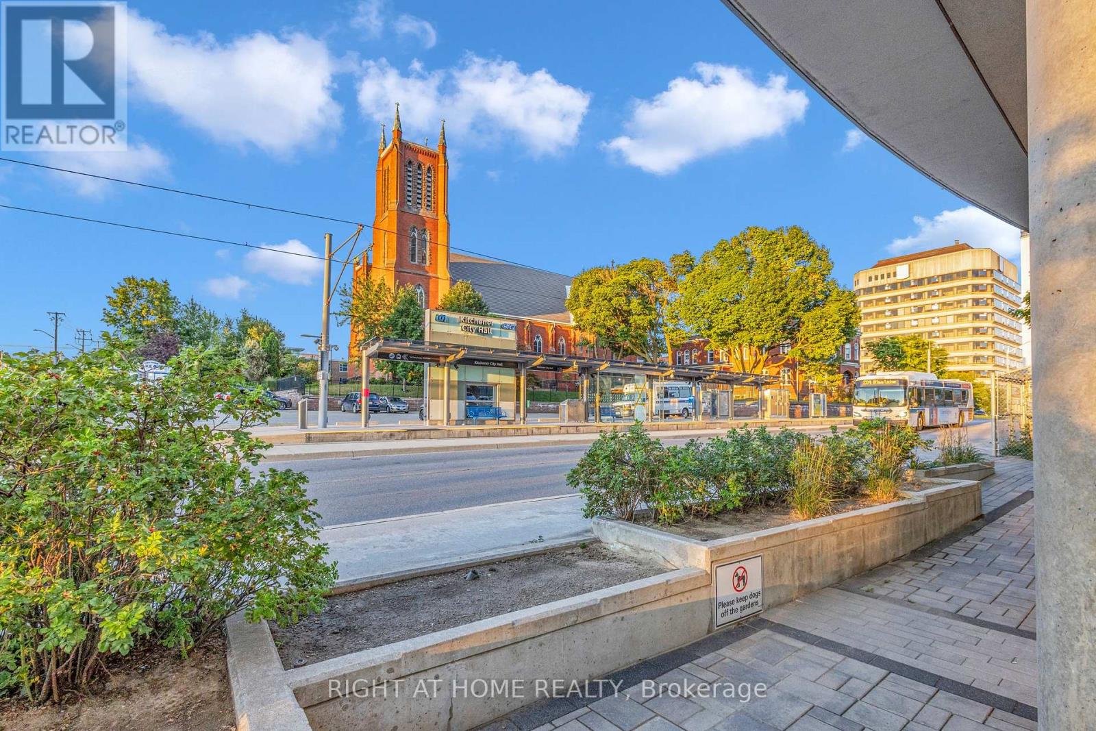 105 - 85 Duke Street W, Kitchener, Ontario  N2H 0B7 - Photo 4 - X12062550