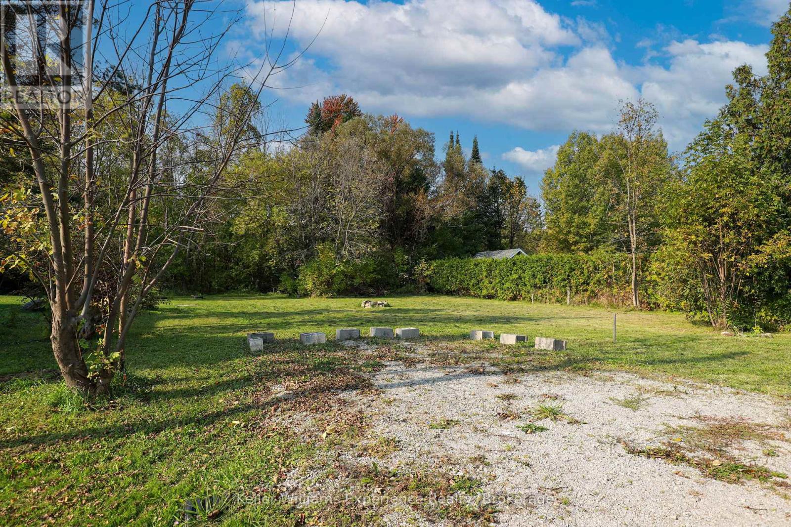 518 First Avenue, Tay, Ontario  L0K 1R0 - Photo 4 - S12062604